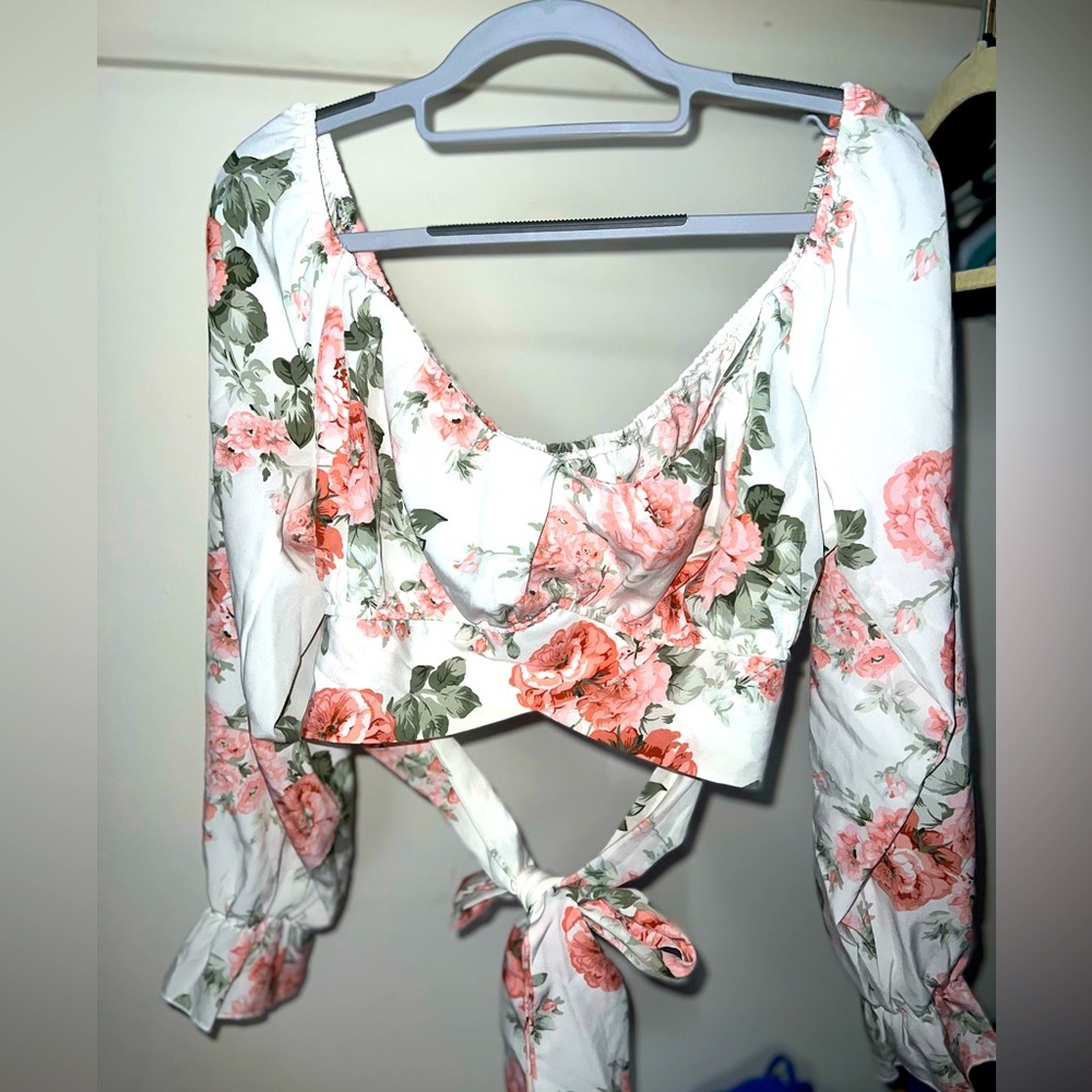 White floral crop top
